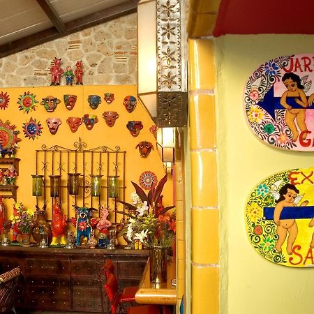 Casa De Las Flores Bed and Breakfast Tlaquepaque Εξωτερικό φωτογραφία