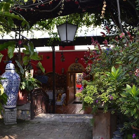 Casa De Las Flores Bed and Breakfast Tlaquepaque Εξωτερικό φωτογραφία