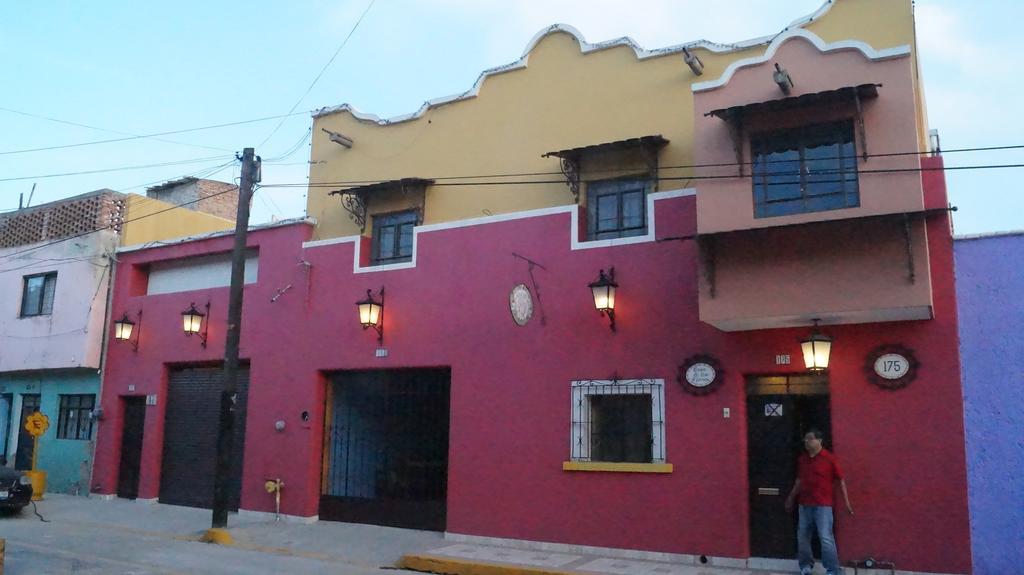 Casa De Las Flores Bed and Breakfast Tlaquepaque Εξωτερικό φωτογραφία