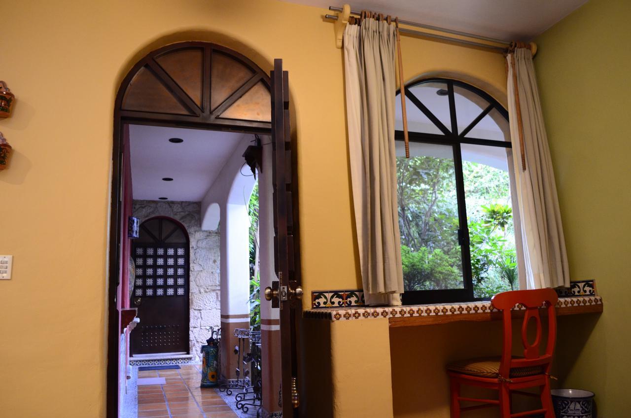 Casa De Las Flores Bed and Breakfast Tlaquepaque Εξωτερικό φωτογραφία
