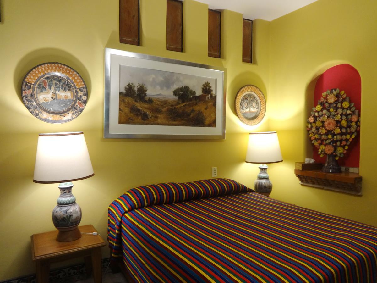 Casa De Las Flores Bed and Breakfast Tlaquepaque Εξωτερικό φωτογραφία
