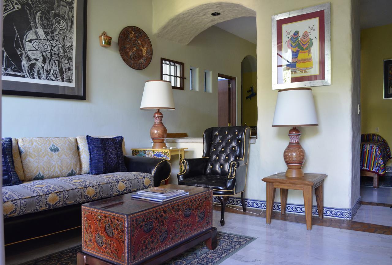 Casa De Las Flores Bed and Breakfast Tlaquepaque Εξωτερικό φωτογραφία