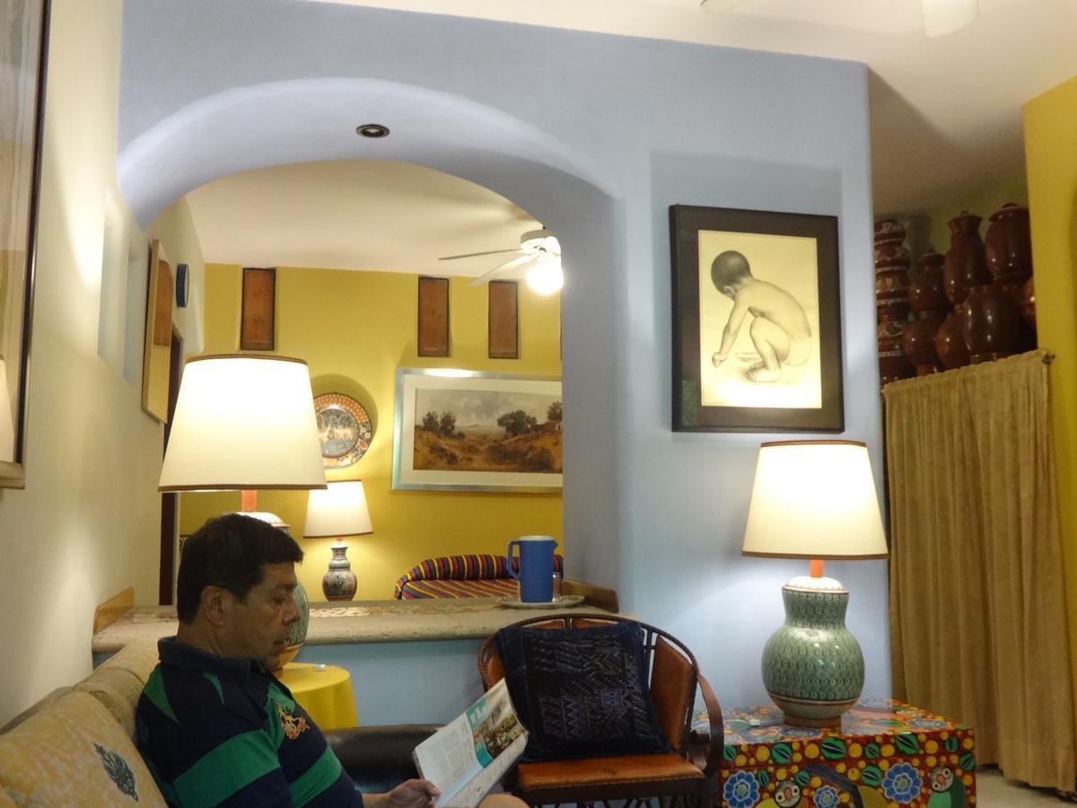 Casa De Las Flores Bed and Breakfast Tlaquepaque Εξωτερικό φωτογραφία