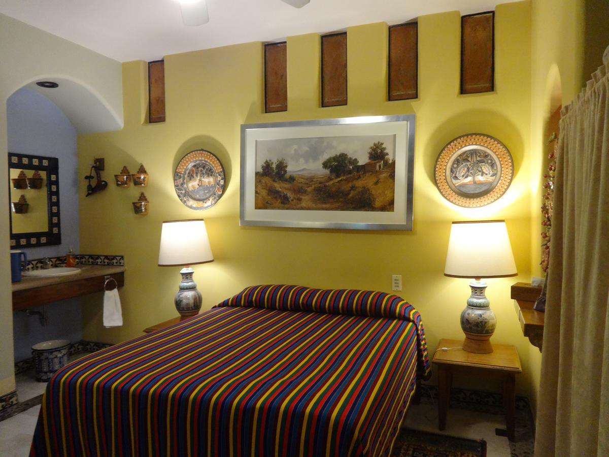 Casa De Las Flores Bed and Breakfast Tlaquepaque Εξωτερικό φωτογραφία