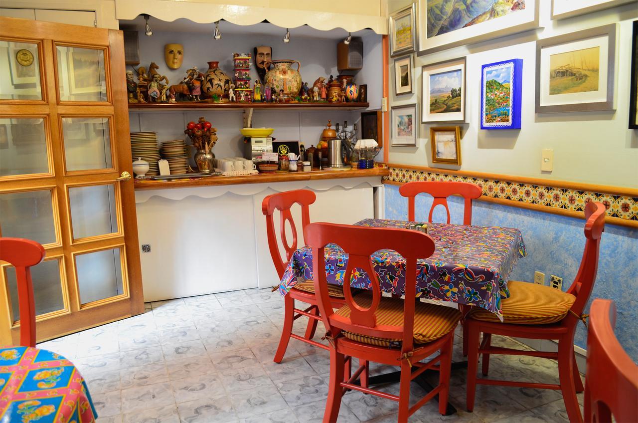 Casa De Las Flores Bed and Breakfast Tlaquepaque Εξωτερικό φωτογραφία